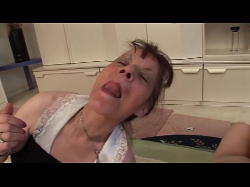 ❤️ Dua nenek dan seorang datuk bertiga Lucah di lucah ms.epicpornvideos-com.ru